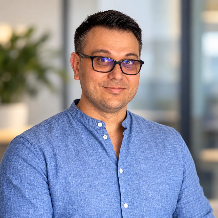 Mario Stanciu - social media specialist